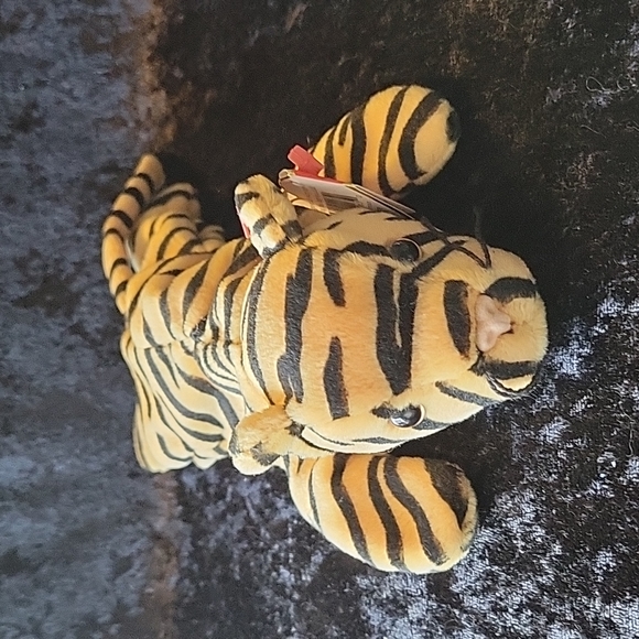 TY 1995 Stripes (black and orange) the tiger beanie baby